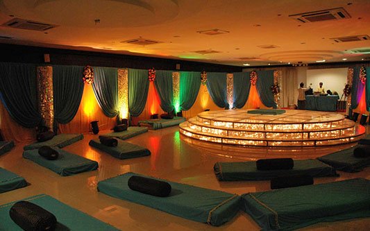 theme-parties-in-lucknow-india